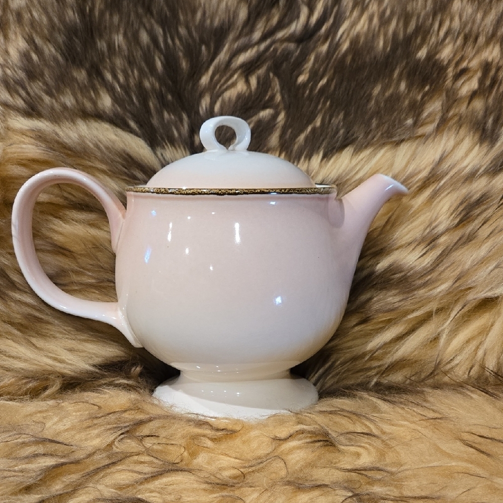 Mikasa Rose Mist Teapot